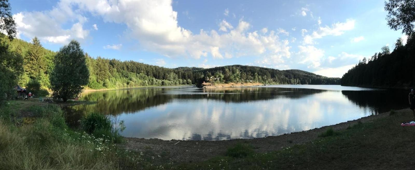 Pension Und Ferienwohnung Am Teich Шлайц Экстерьер фото